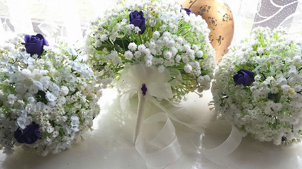 https://tietheknotwedding.co.uk/listings/silk-flower-house