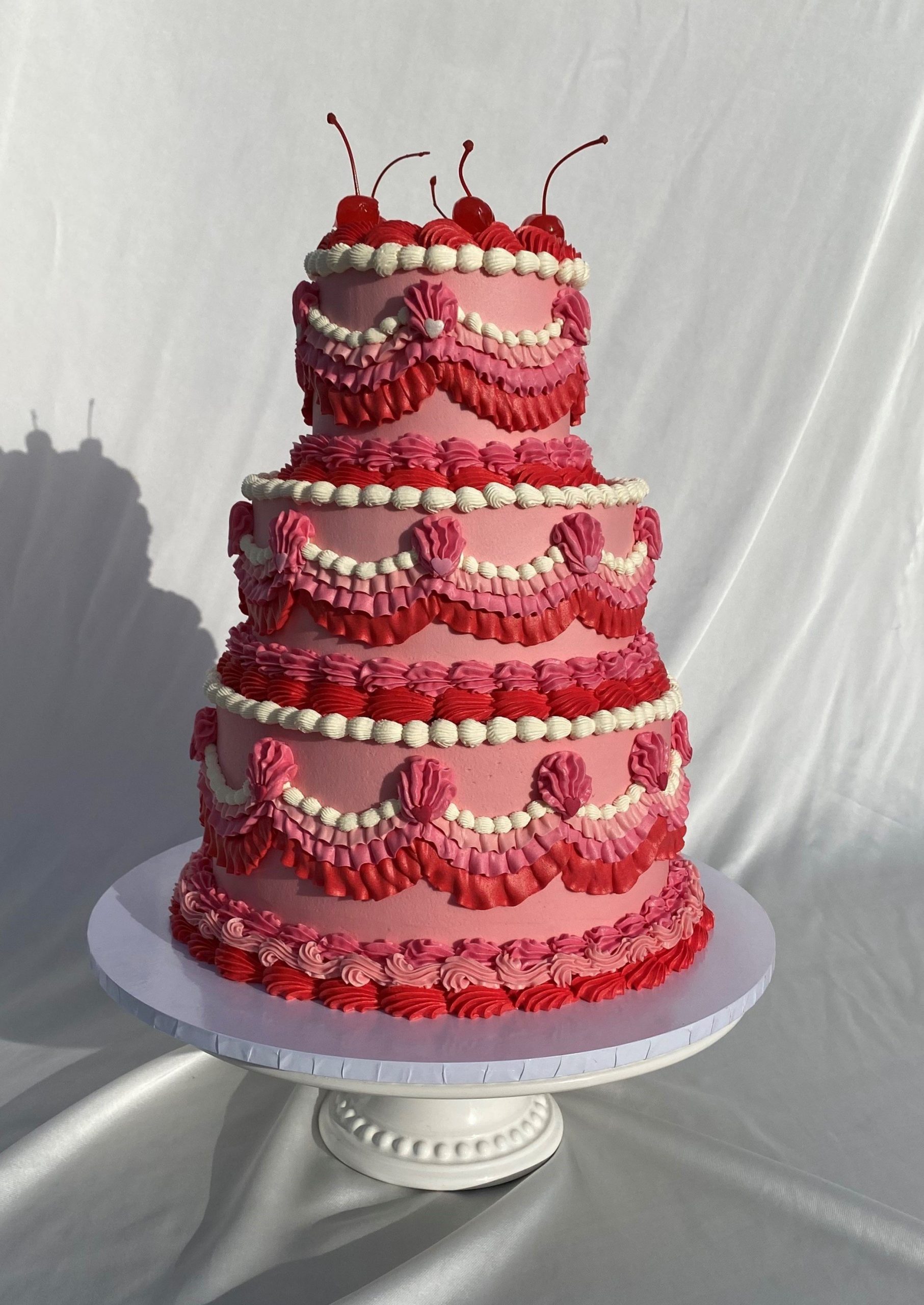 palms bakery Retro pink red wedding cake