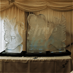 Wedding ice sculptures