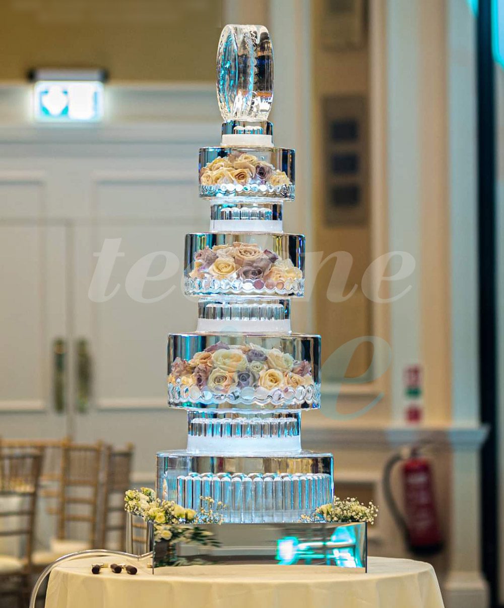 Wedding cake ice sculpture