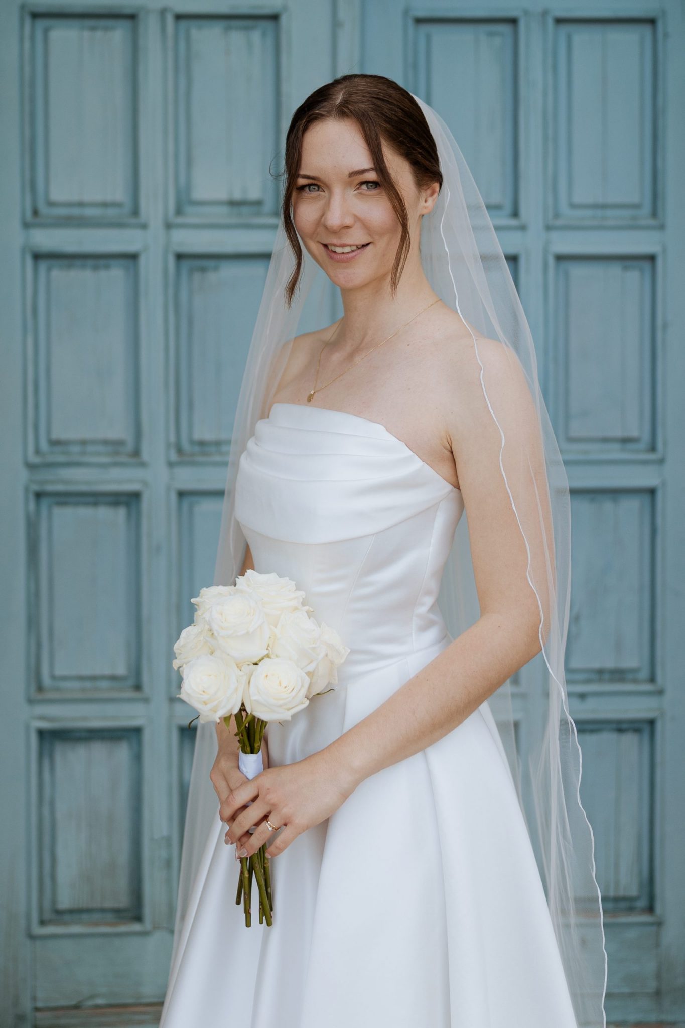 bride with bouquet