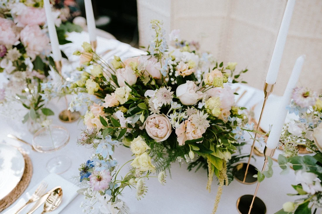 How to Turn Your Wedding Colour Palette into a Cohesive Floral Story
