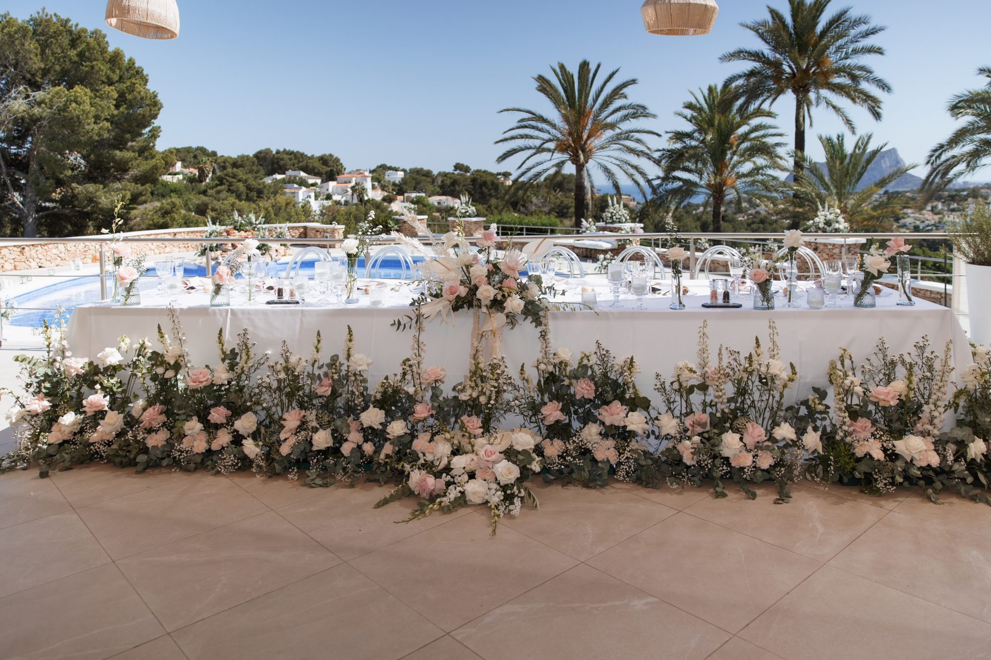 floral display wedding in Spain