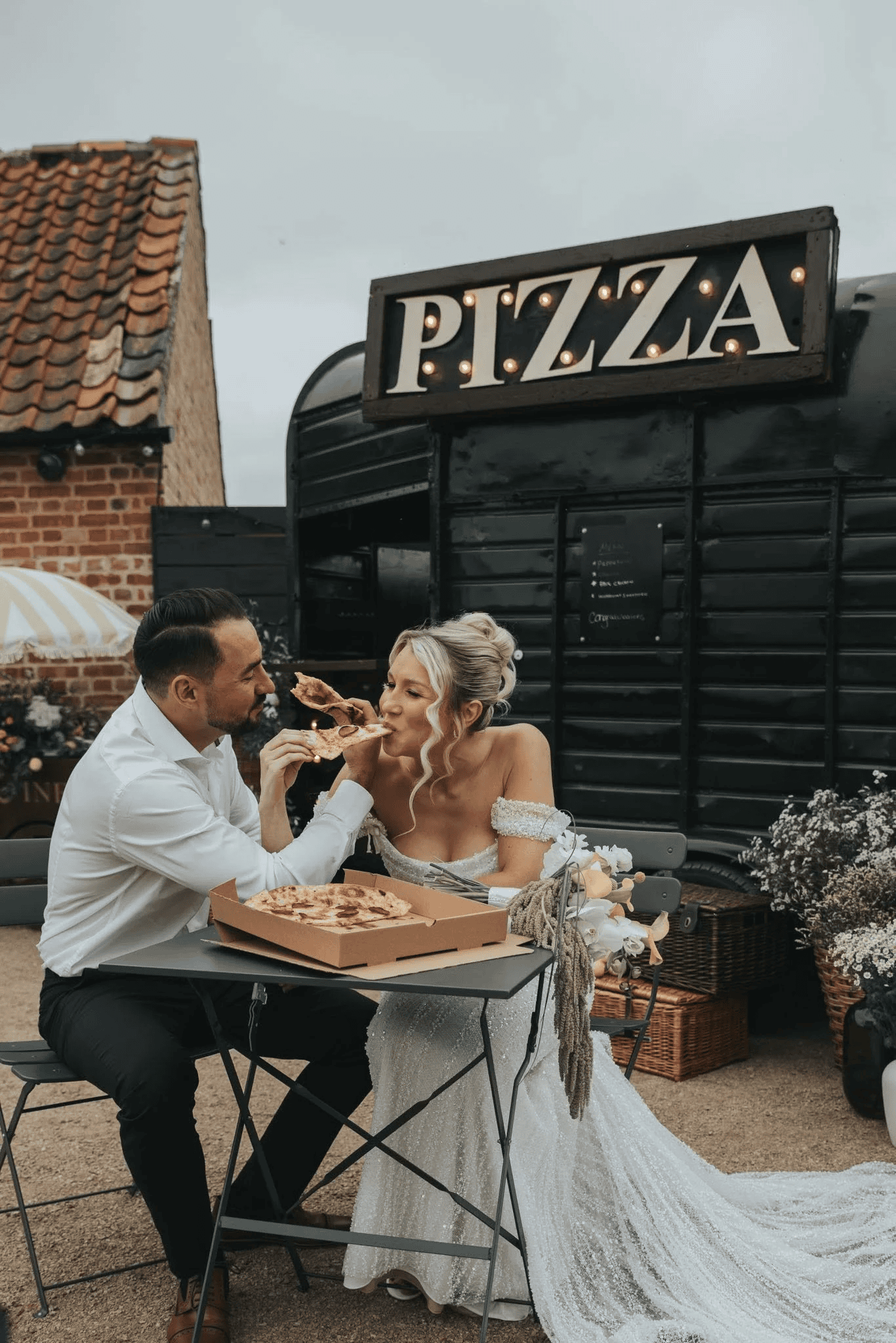 pizza horsebox